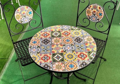 Ecogarden arredo terrazzo giardino tavoli sedie maiolica tondo